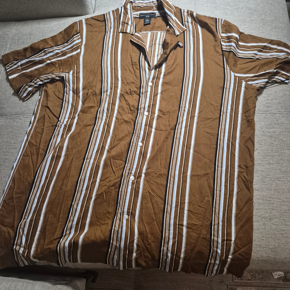 Shaquille O'Neal XLG Mens Short Sleeve Button Down Shirt Brown Striped Camp 3XLG